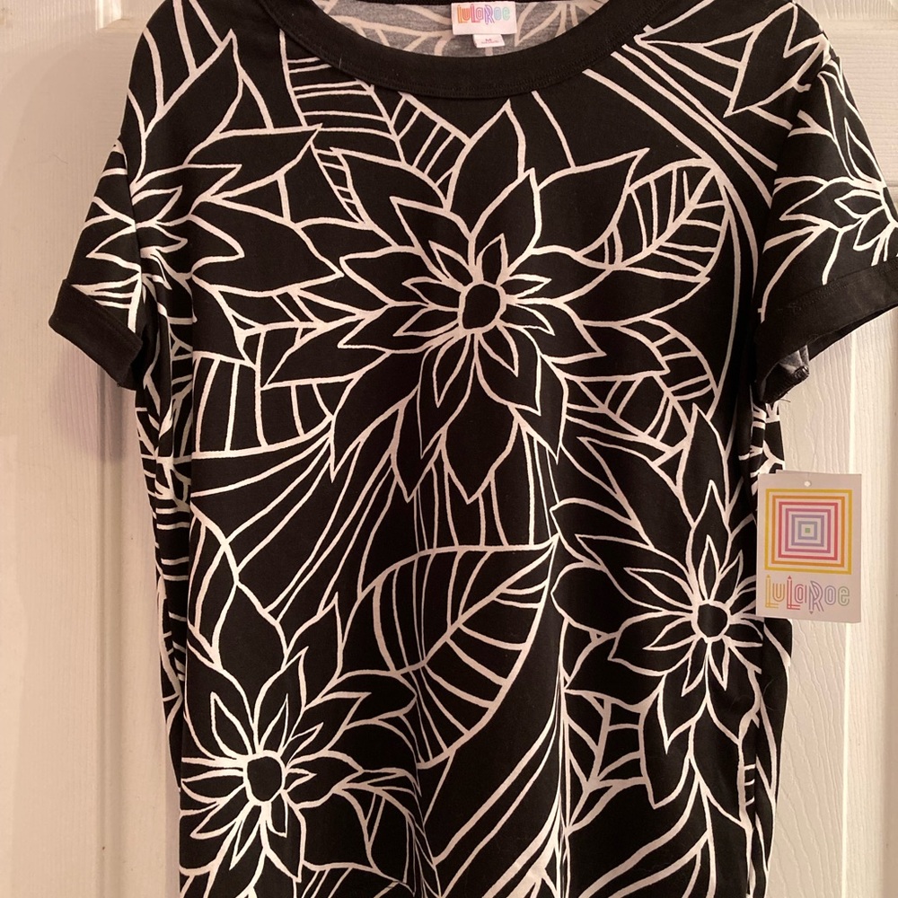 Lularoe Liv Tee